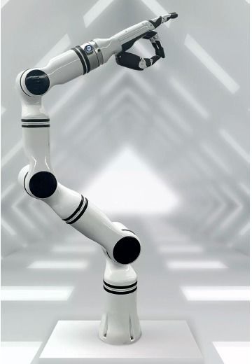 移动升降复合机器人 智能制造科技与创新发展之路